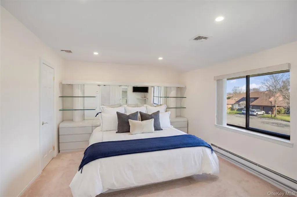 85 Rhett Court Commack NY 11725