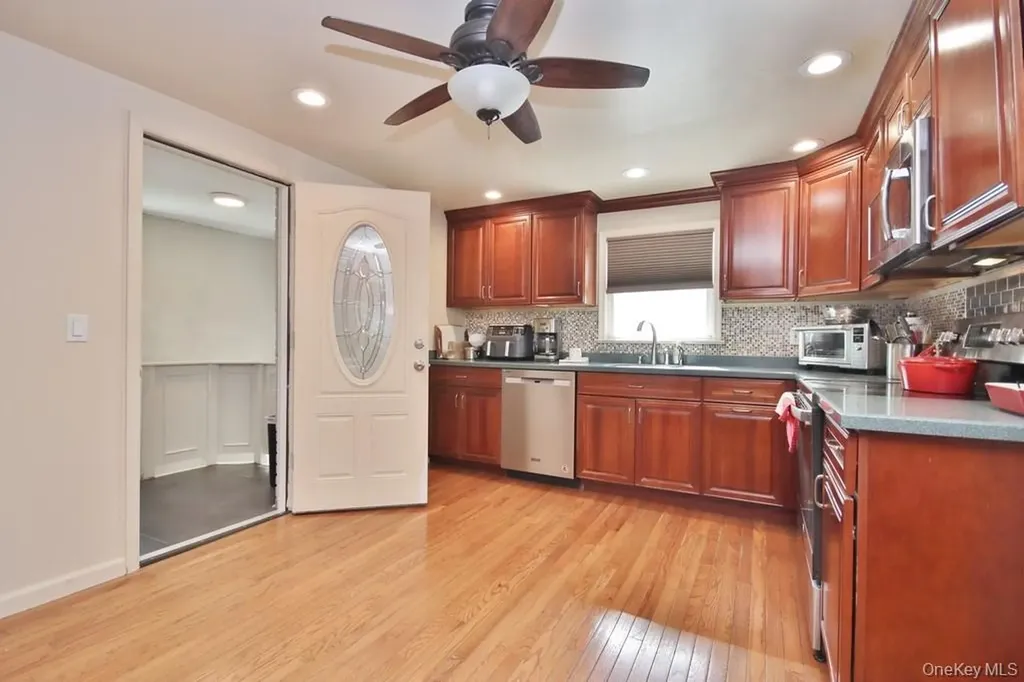 123 14th Street Verplanck NY 10596