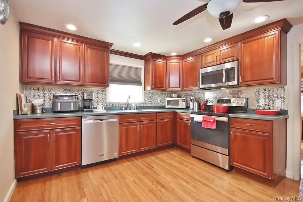 123 14th Street Verplanck NY 10596
