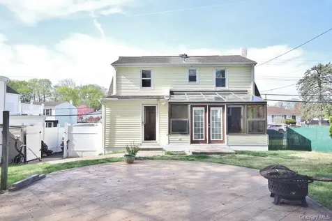 123 14th Street Verplanck NY 10596