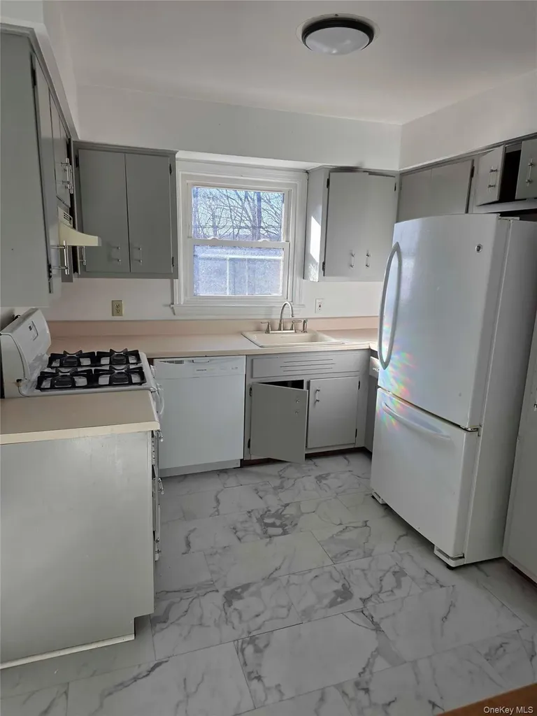 1668 Route 9 Wappingers Falls NY 12590