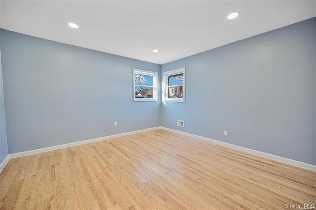 253 Meyer Avenue Valley Stream NY 11580
