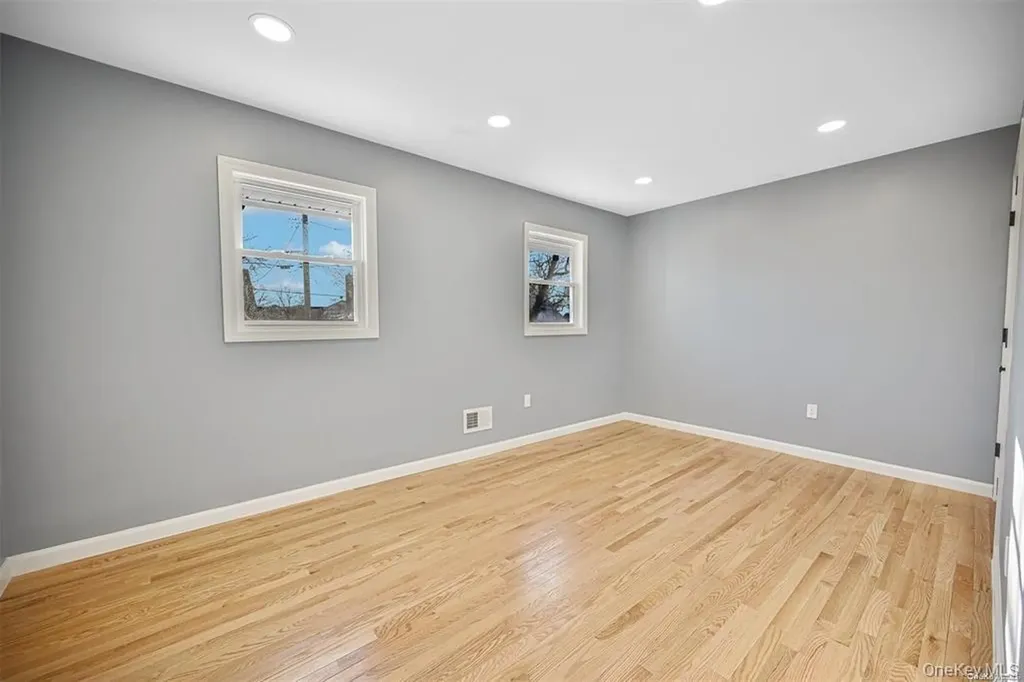 253 Meyer Avenue Valley Stream NY 11580