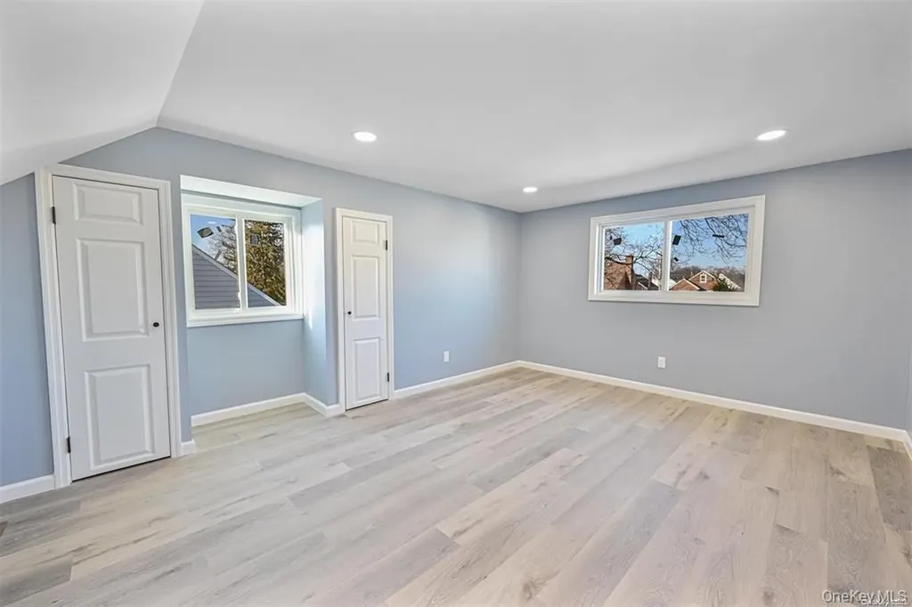 253 Meyer Avenue Valley Stream NY 11580