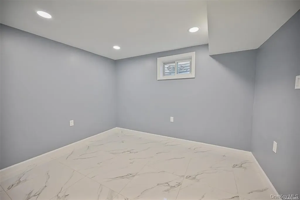 253 Meyer Avenue Valley Stream NY 11580