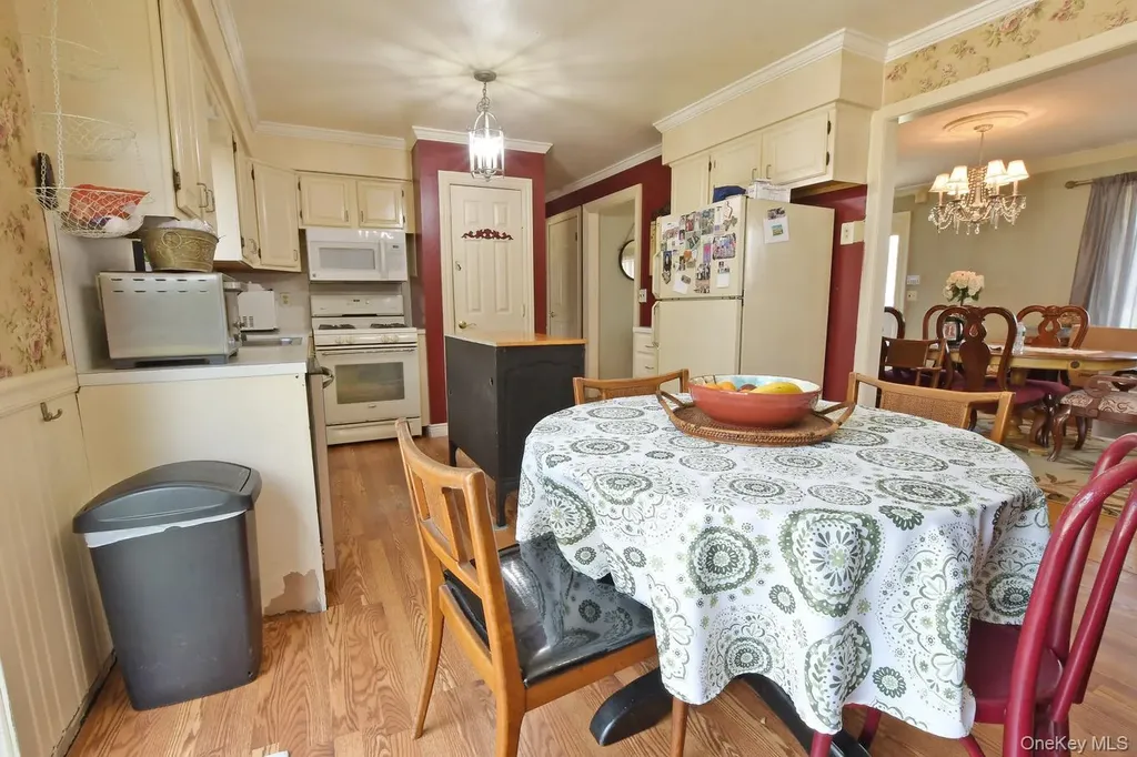 78 N Bicycle Path Selden NY 11784