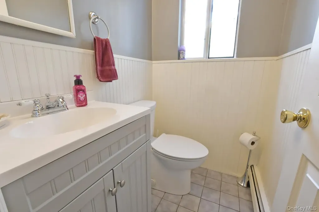 78 N Bicycle Path Selden NY 11784