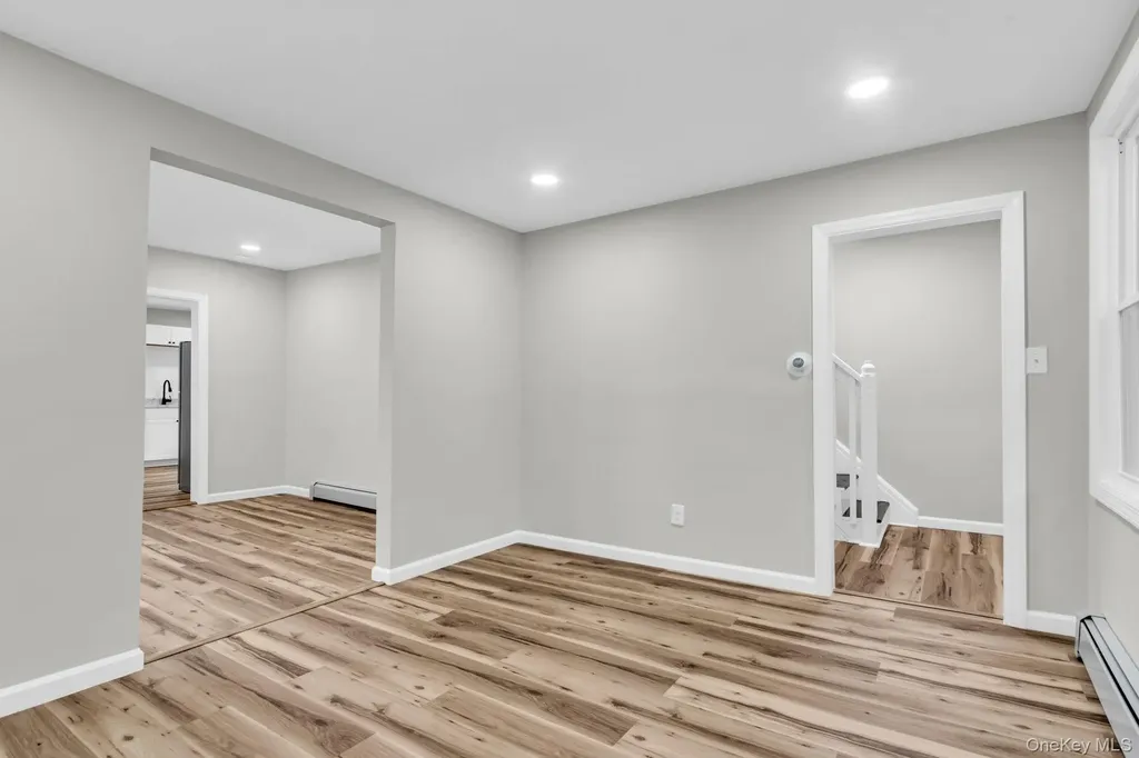 44 Glenwood Avenue Poughkeepsie NY 12603