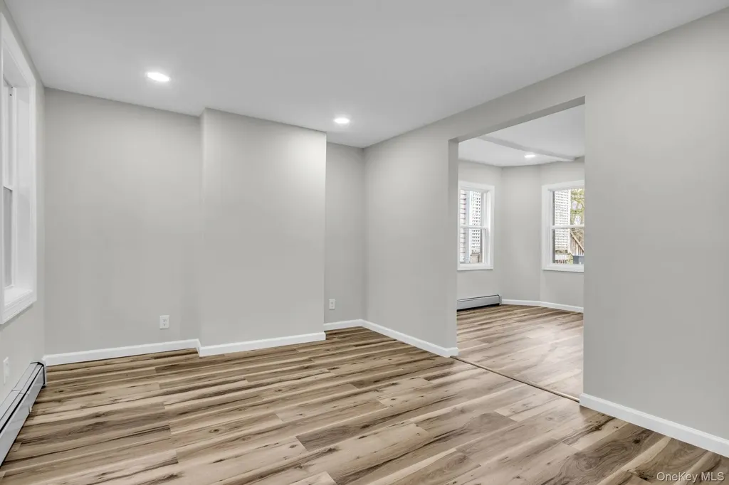 44 Glenwood Avenue Poughkeepsie NY 12603