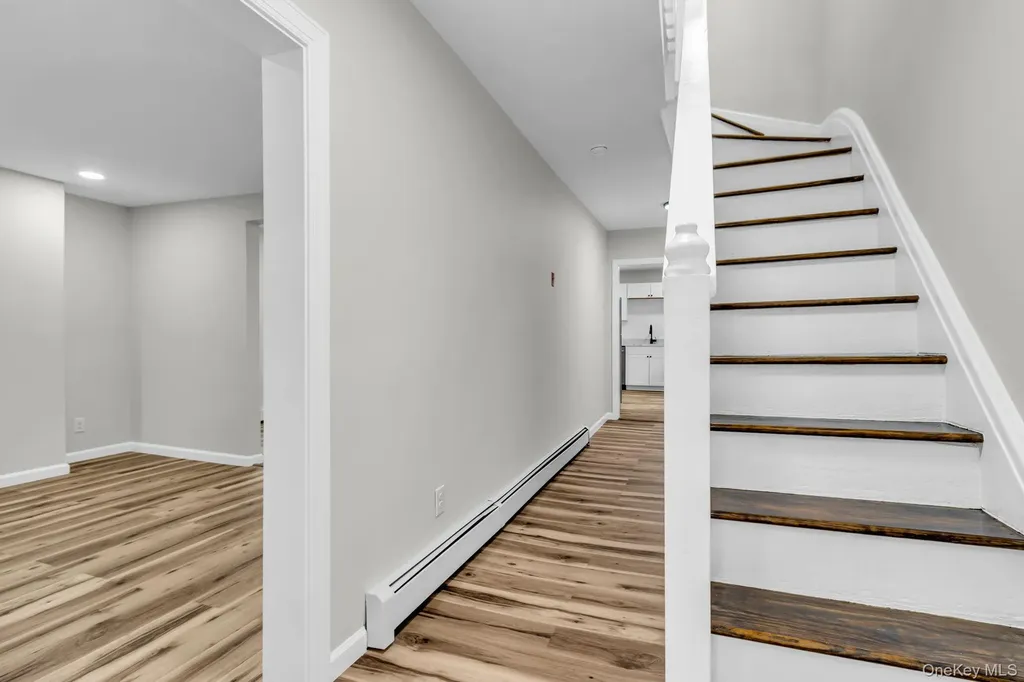 44 Glenwood Avenue Poughkeepsie NY 12603