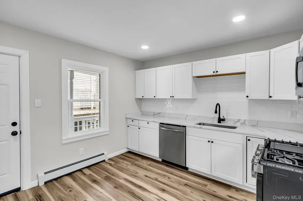 44 Glenwood Avenue Poughkeepsie NY 12603
