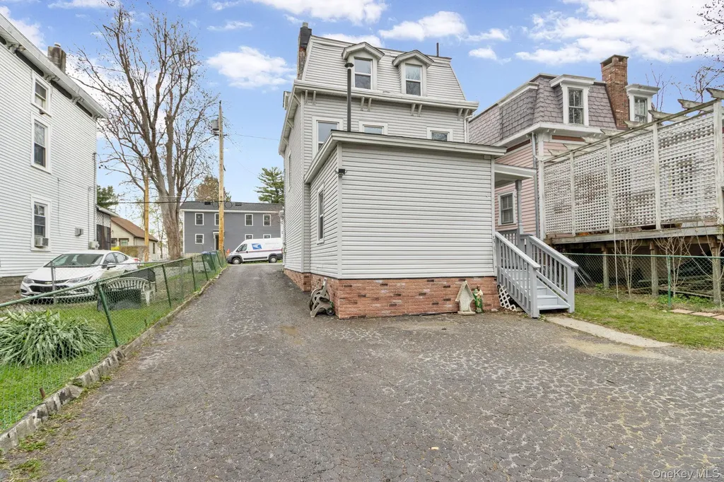 44 Glenwood Avenue Poughkeepsie NY 12603
