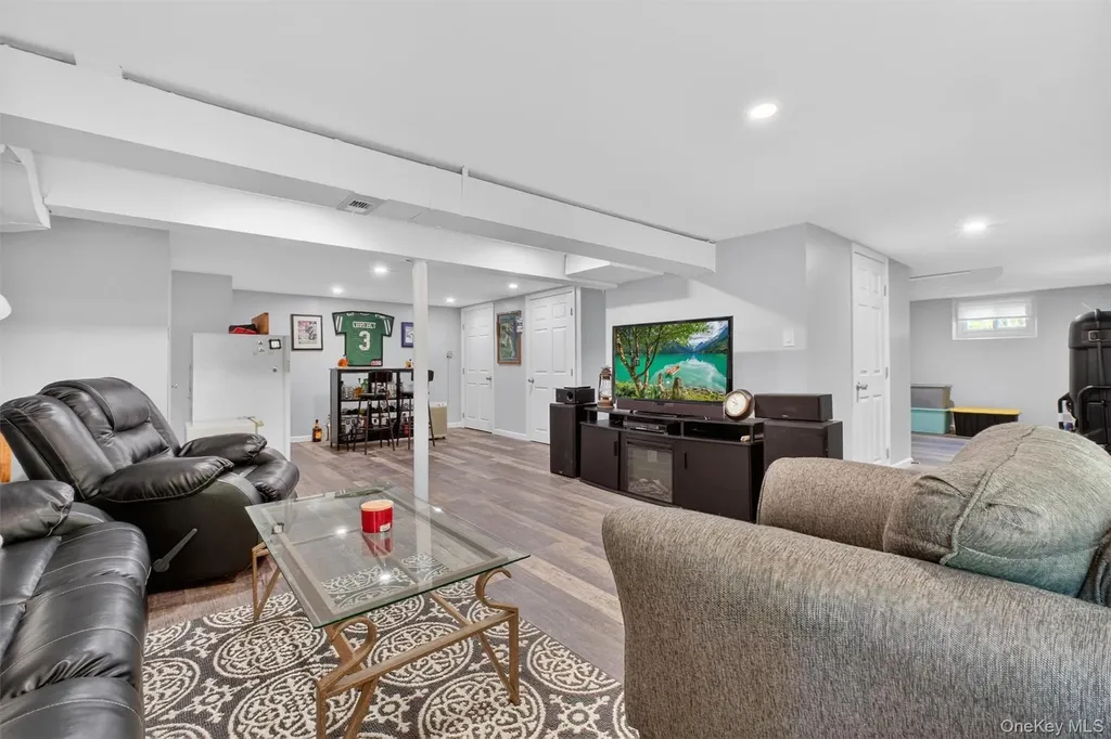 25 High Road Montrose NY 10567
