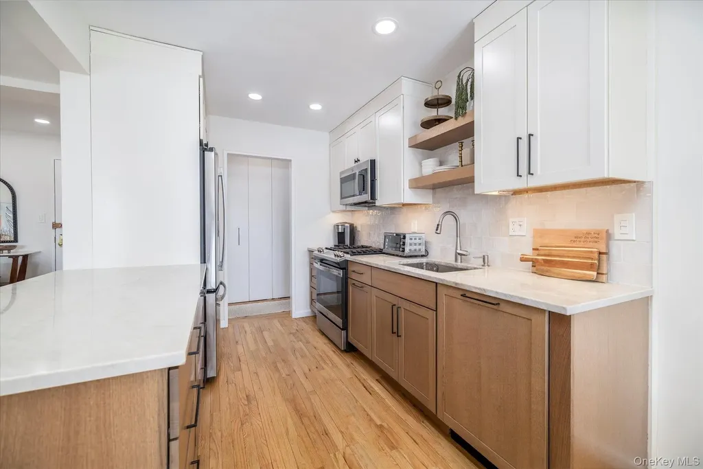 522 Shore Road Long Beach NY 11561