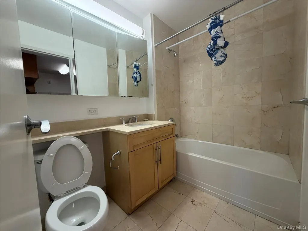 40-26 College Point Flushing NY 11354