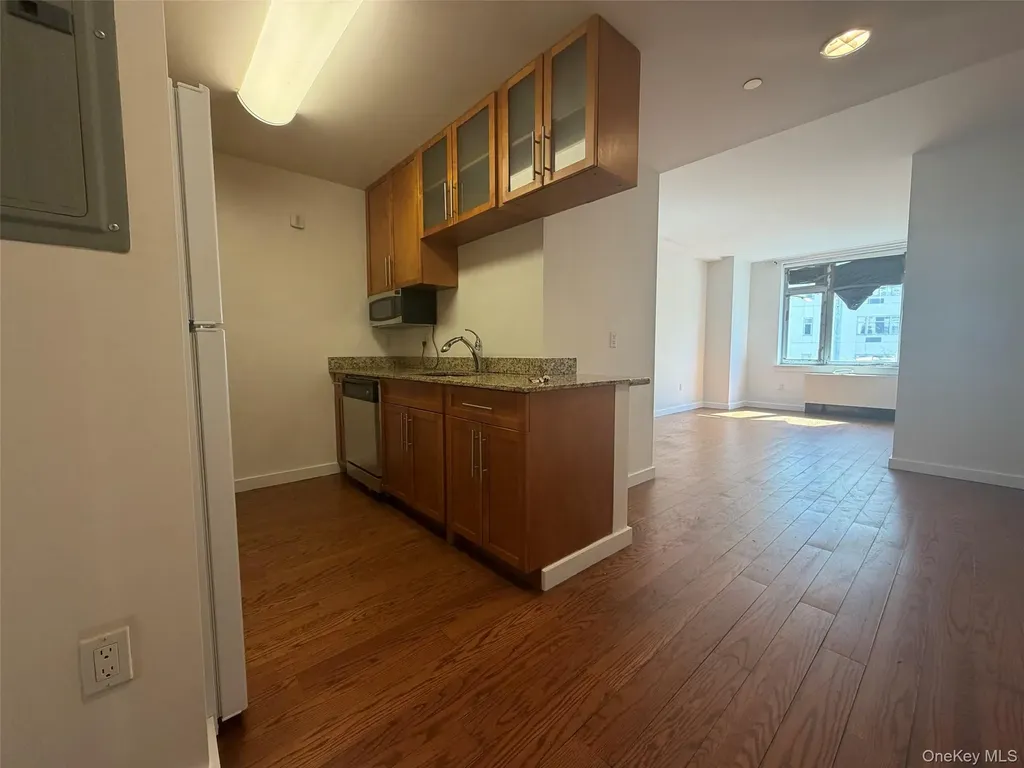 40-26 College Point Flushing NY 11354