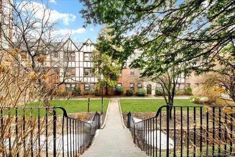 7 Greenridge Avenue White Plains NY 10605