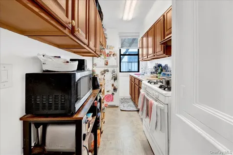 7 Greenridge Avenue White Plains NY 10605