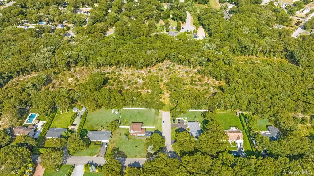 Midway Drive Riverhead NY 11901