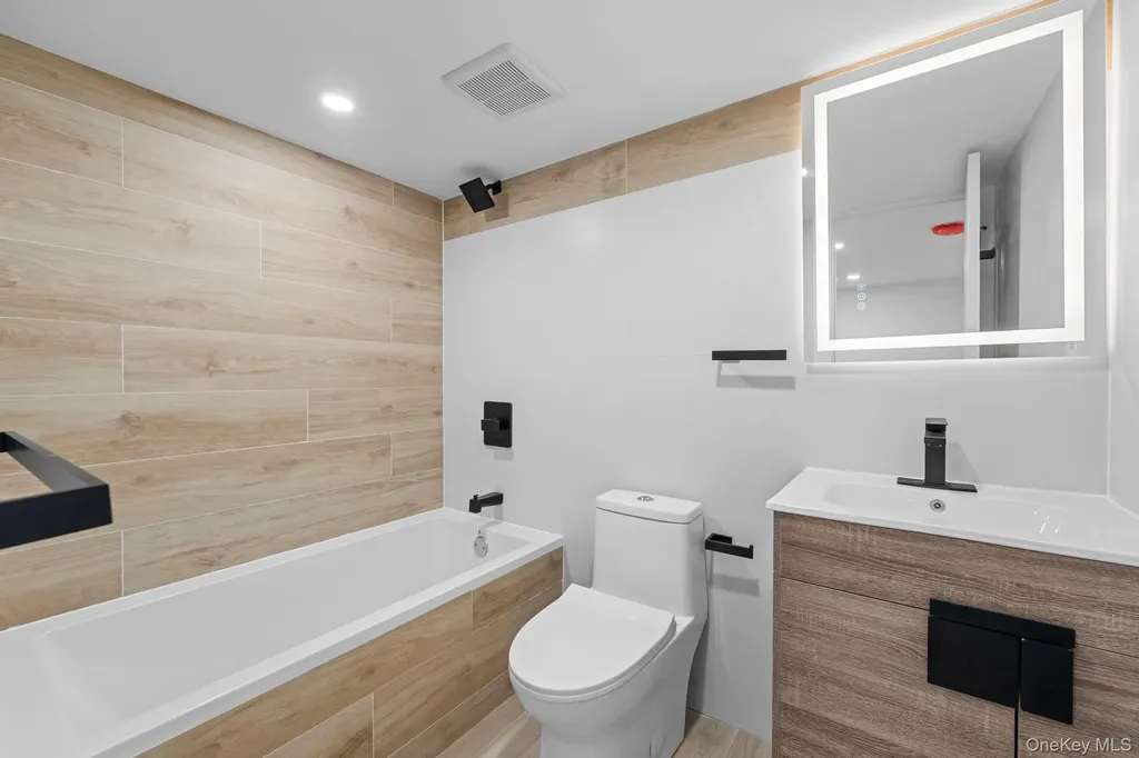 518 E 29th Street Brooklyn NY 11210