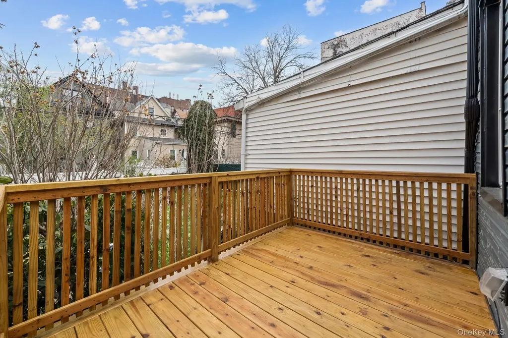 518 E 29th Street Brooklyn NY 11210