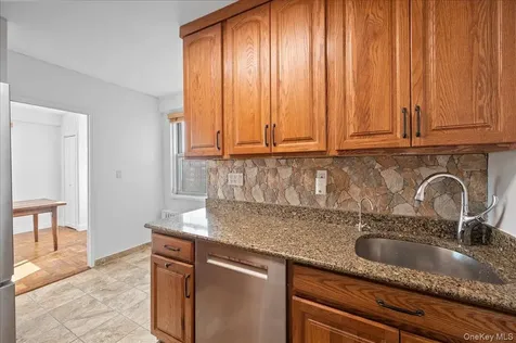 230 Garth Road Scarsdale NY 10583