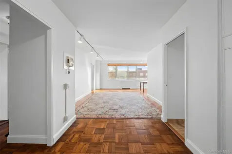 230 Garth Road Scarsdale NY 10583