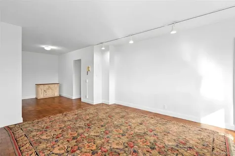 230 Garth Road Scarsdale NY 10583