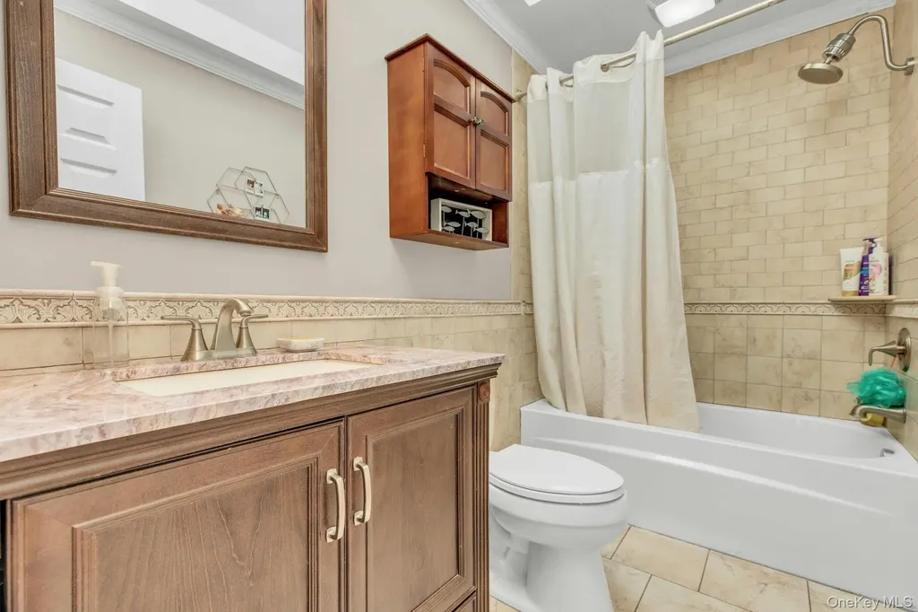 39 Ocean Avenue Blue Point NY 11715