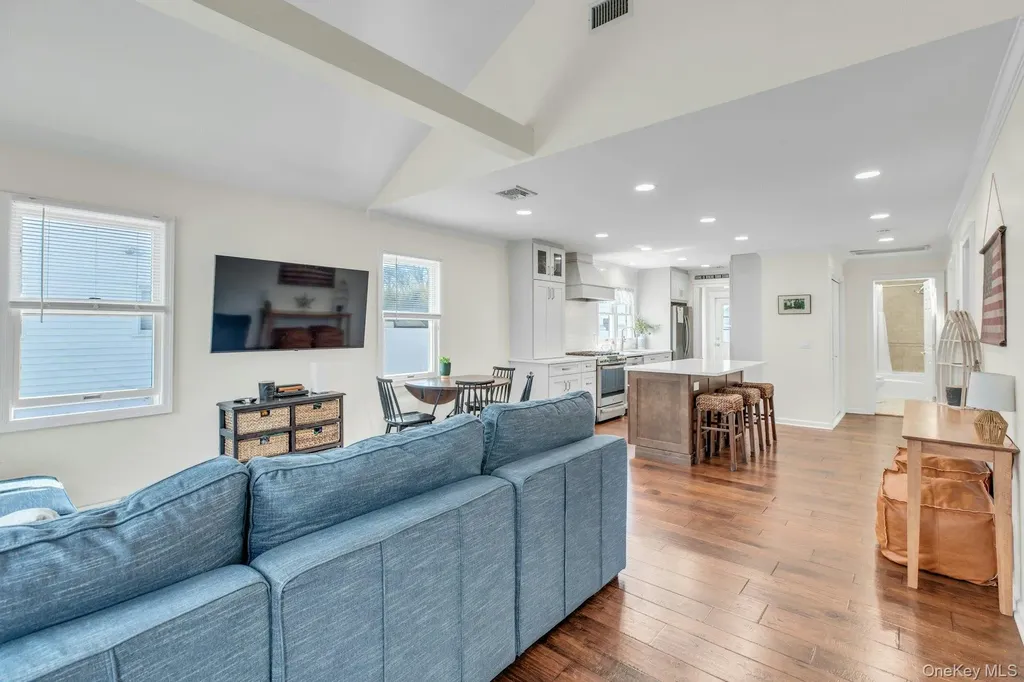39 Ocean Avenue Blue Point NY 11715
