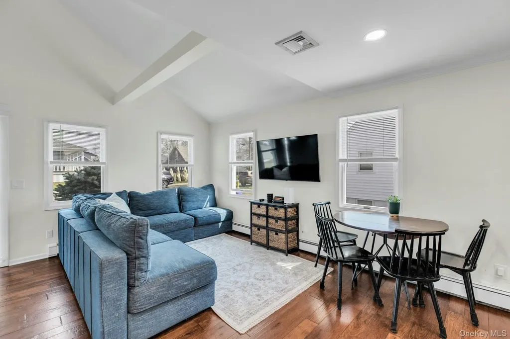 39 Ocean Avenue Blue Point NY 11715