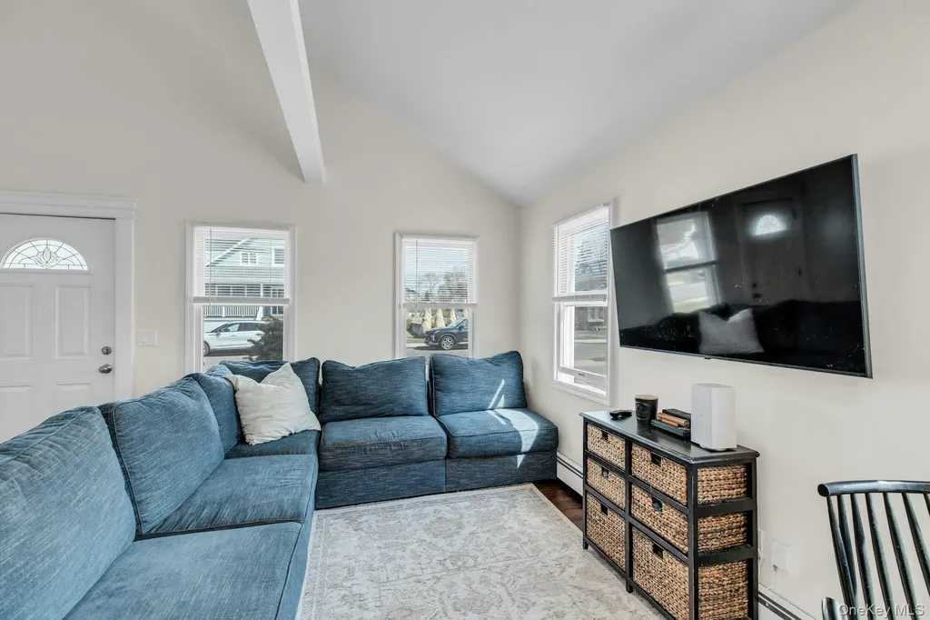 39 Ocean Avenue Blue Point NY 11715