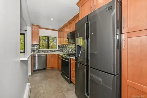 2221 Palmer Avenue New Rochelle NY 10801