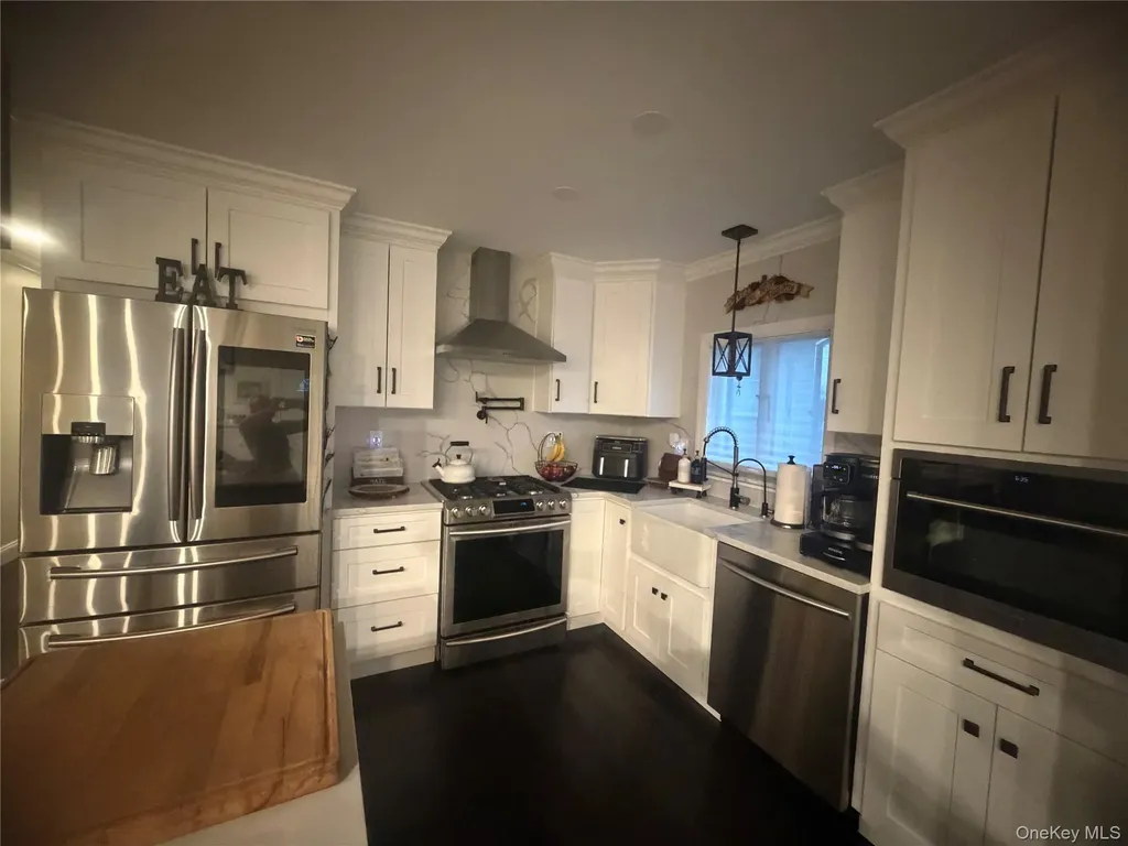 1580 N Jerusalem Road Merrick NY 11566