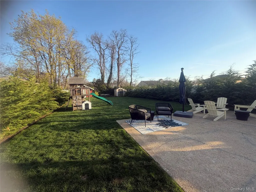 1580 N Jerusalem Road Merrick NY 11566