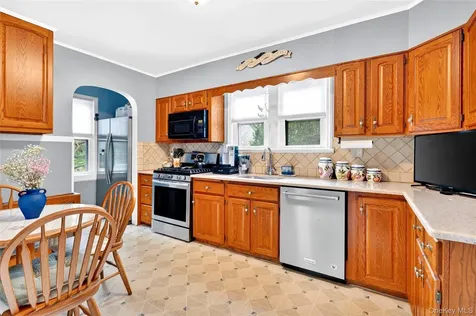 307 Hollywood Avenue Tuckahoe NY 10707