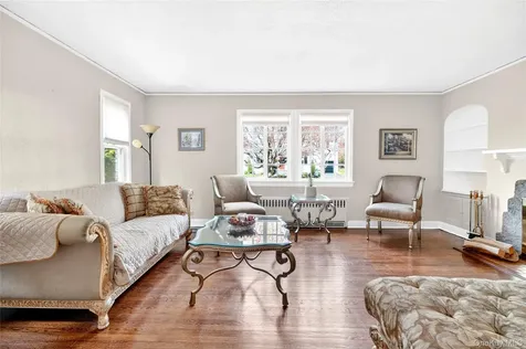 307 Hollywood Avenue Tuckahoe NY 10707