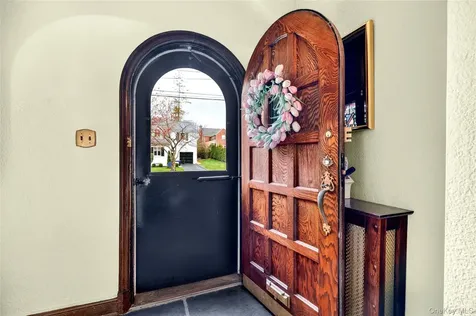 307 Hollywood Avenue Tuckahoe NY 10707