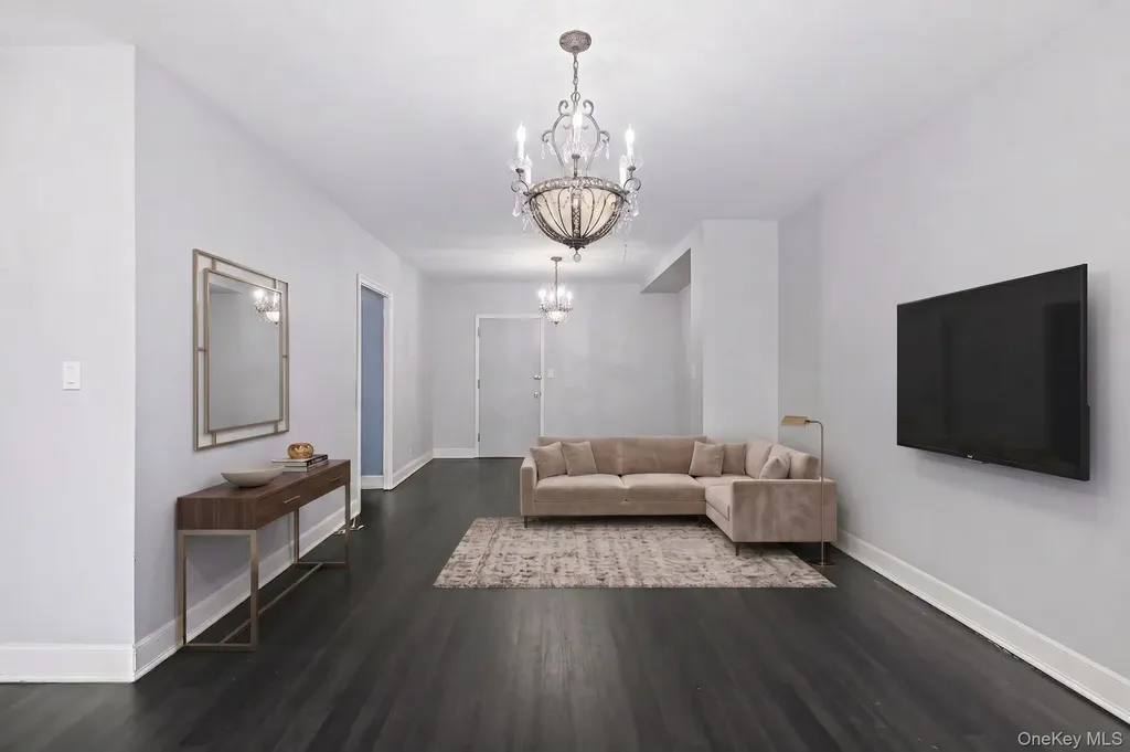 260 Garth Road Scarsdale NY 10583