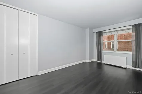 260 Garth Road Scarsdale NY 10583