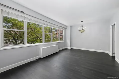 260 Garth Road Scarsdale NY 10583