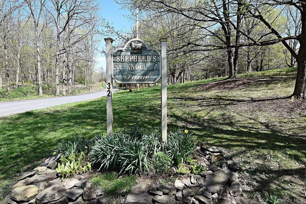 32 Old Route 199 Red Hook NY 12571