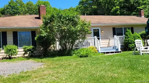 32 Old Route 199 Red Hook NY 12571