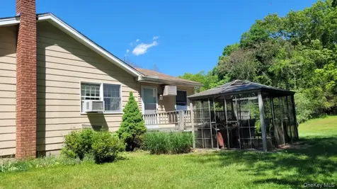 32 Old Route 199 Red Hook NY 12571