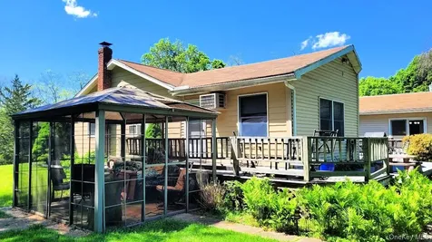 32 Old Route 199 Red Hook NY 12571