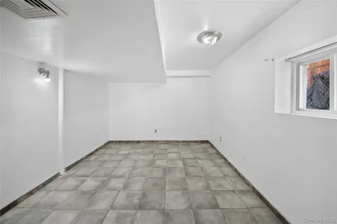 2710 Lurting Avenue Bronx NY 10469