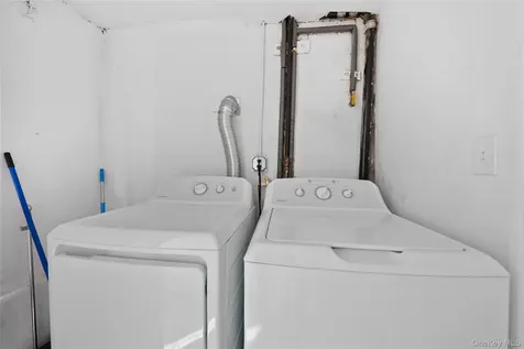2710 Lurting Avenue Bronx NY 10469