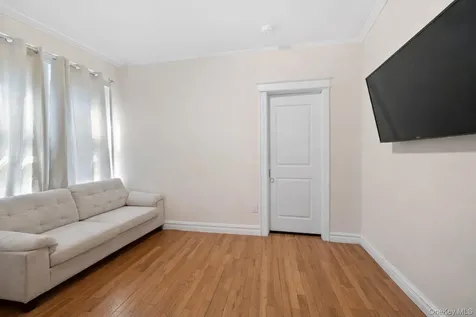 2710 Lurting Avenue Bronx NY 10469