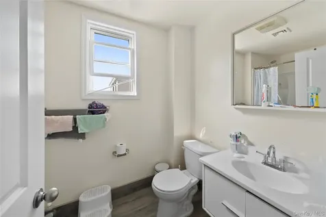 2710 Lurting Avenue Bronx NY 10469