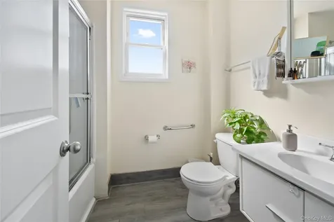 2710 Lurting Avenue Bronx NY 10469